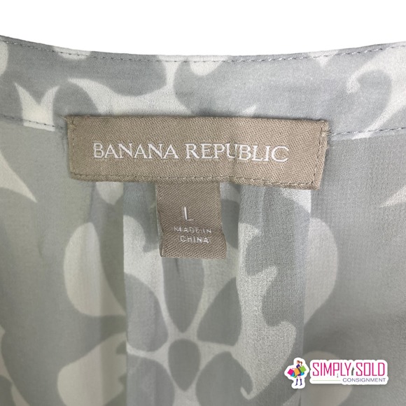 Banana Republic Women's Long Sleeve Chiffon Blouse Gray White Floral Button-Up L - Picture 9 of 9